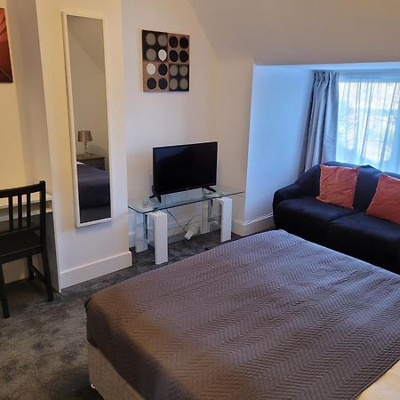 Silvertree Lodge - 2 Double Bed Flat With Parking Hemel Hempstead Εξωτερικό φωτογραφία